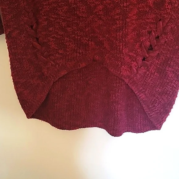 Express Oversized Knit Sweater - Picture 2 of 6